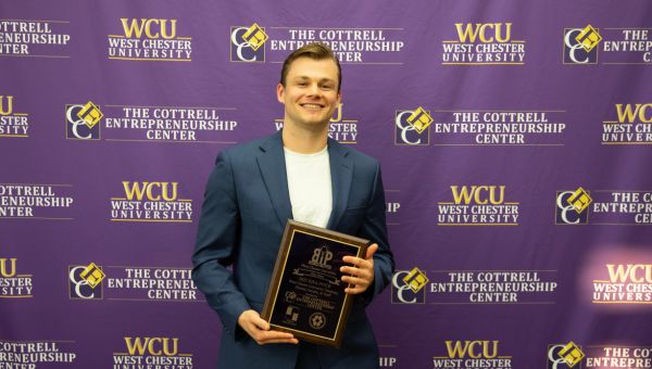 2022 WCU alumnus and former student-athlete Matt Zwilgmeyer 2022 WCU alumnus and former student-athlete Matt Zwilgmeyer